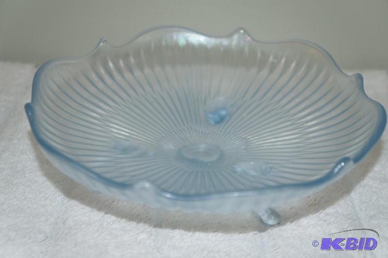 lot 105 image: Fenton Light Blue Footed Candy Dish