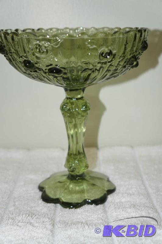 lot 108 image: Fenton Green Pedestal Candy Dish