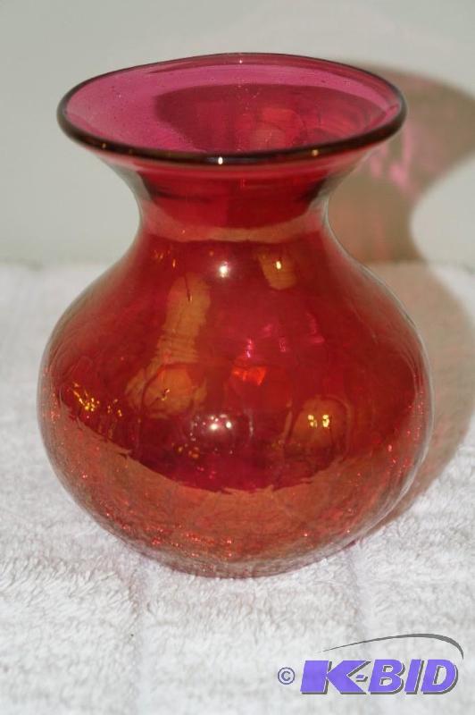 lot 110 image: Fenton Cranberry Vase