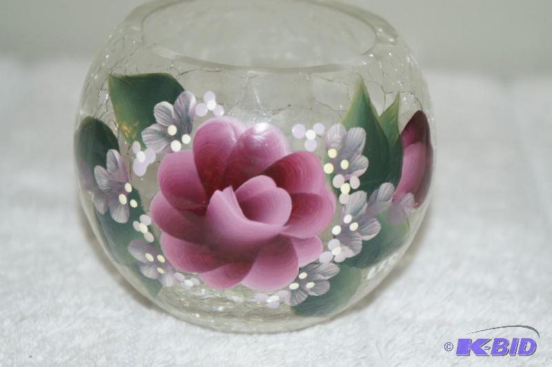 lot 111 image: Fenton Clear Crackled Glas Hand Painted Candle Holder