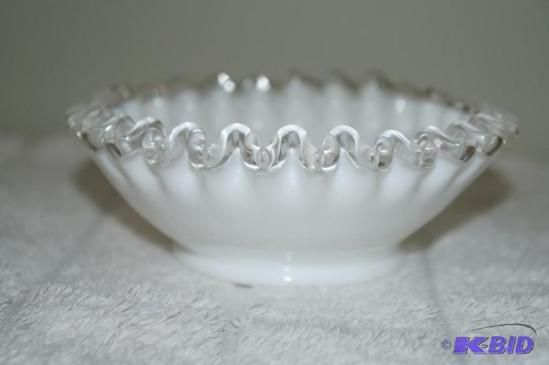 lot 122 image: Fenton Milk Glass Ruffled Edge Candy Dish