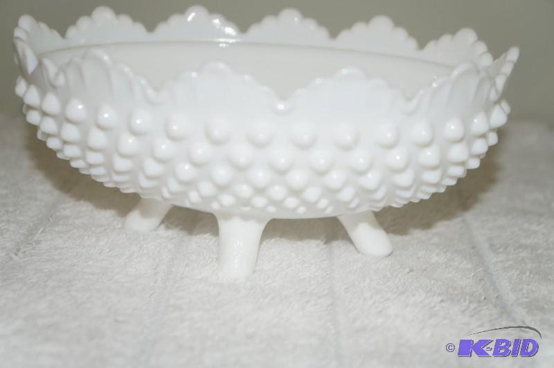 lot 140 image: Fenton Milk Glass Hobnail Footed Candy Dish