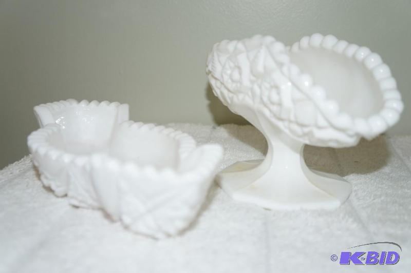lot 155 image: Lot of 2 Fenton Milk Glass