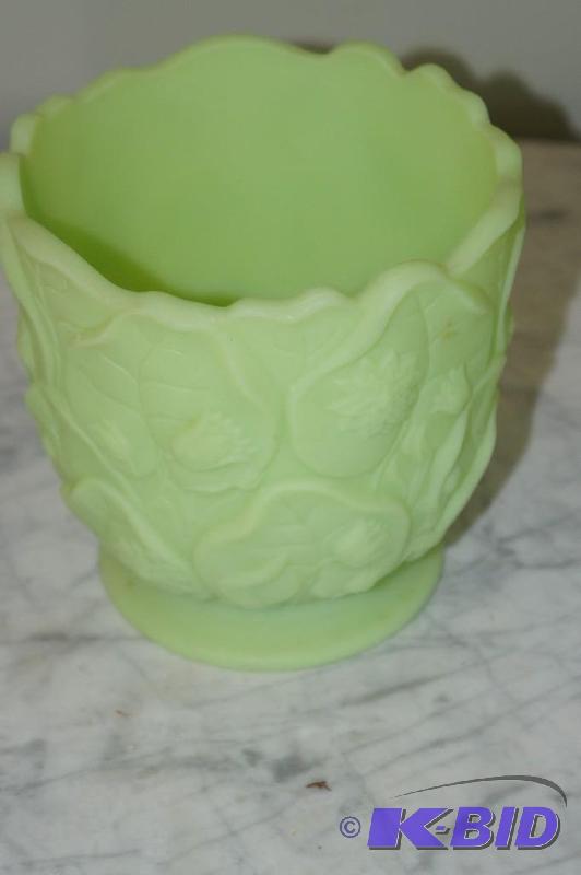 lot 2 image: Fenton Light Green Bowl