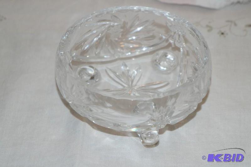 lot 230 image: 24% Lead Crystal Footed Candy Dish