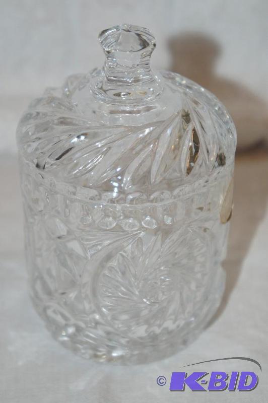 lot 240 image: 24% Lead Crystal Footed Candy Dish with Lid