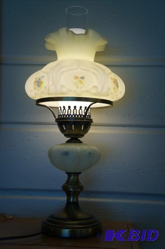 lot 26 image: Fenton Hand Painted Double Globe Electric Lamp