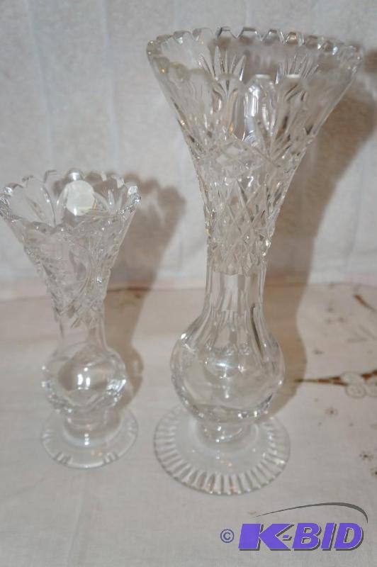 lot 296 image: Set of 2 Footed Crystal Vases