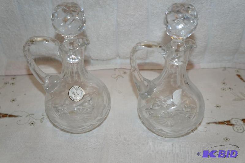 lot 298 image: Set of 2 Matching 24% Lead Crystal Oil Cruets