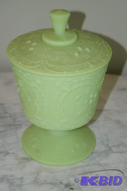 lot 4 image: Fenton Light Green Compote