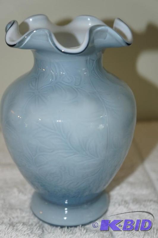 lot 84 image: Fenton Gray-Blue & Opalescent Ruffled Edge Vase