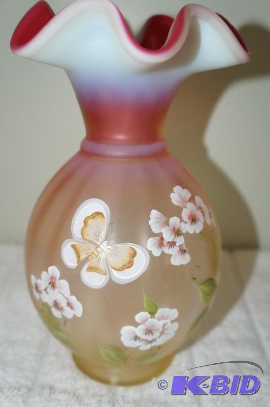lot 94 image: Fenton Hand Painted, Signed and Numbered Pink Opalescent Vase