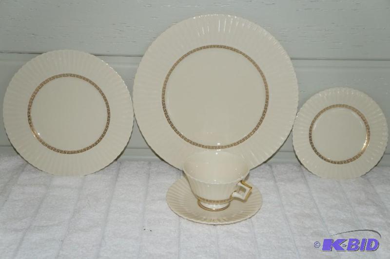 lot 108 image: Lenox Cretan Pattern 5 Piece Set for 10 Place Settings  Extras