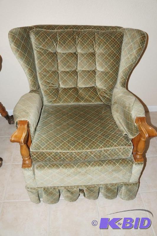 lot 125 image: Wood Framed Chair