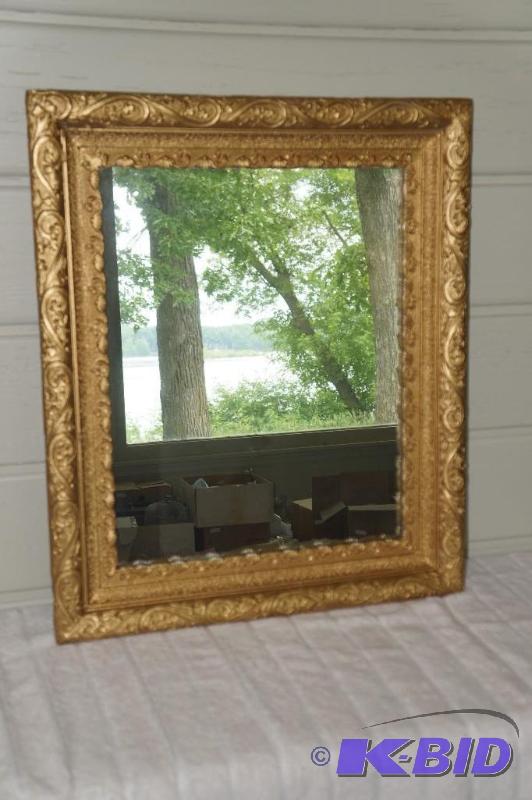 lot 130 image: Antique  Vintage Mirror