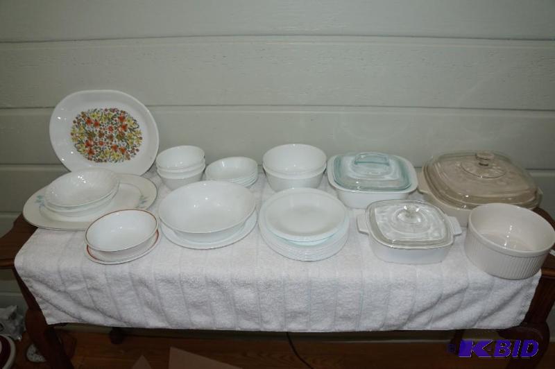 lot 147 image: Lot of Corelle Dinnerware & Bakeware