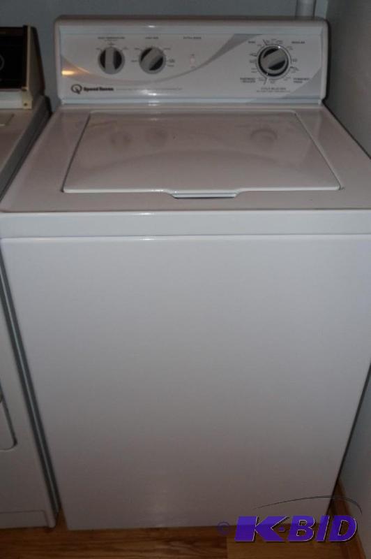lot 176 image: Speed Queen Commercial HD Washing Machine