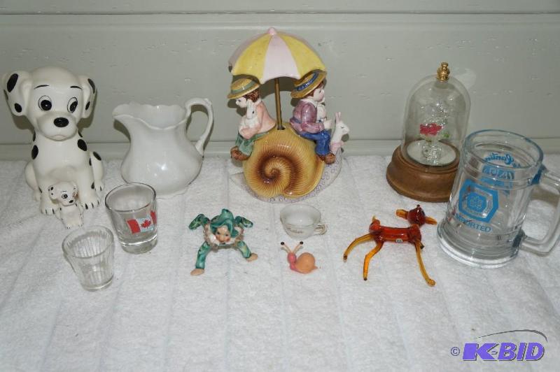 lot 211 image: Lot of Glassware  Home Decor