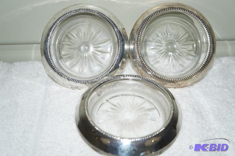 lot 243 image: Set of 3 4 Frank M. Whiting & Co. Sterling Silver & Glass Coasters