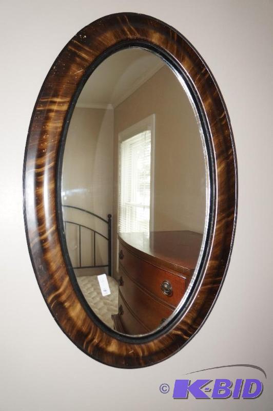 lot 268 image: Mirror