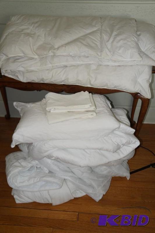 lot 292 image: 4 Full Size Mattress Pads, Pillow, Linen & Feather Comforter