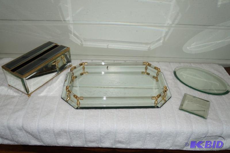 lot 303 image: ACC Hand Made Crystal Mirrored Vanity Display Tray with Matching Kleenex Box & 2 Mirrors