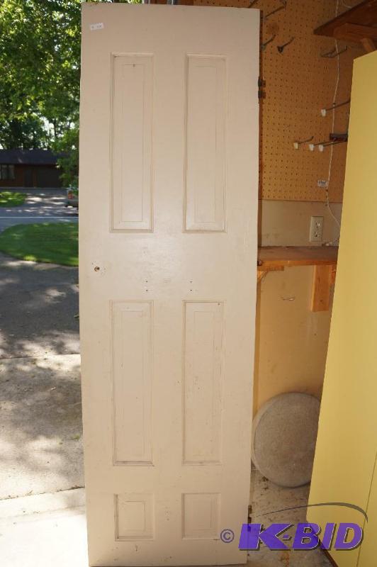 lot 305 image: Antique  Vintage Door