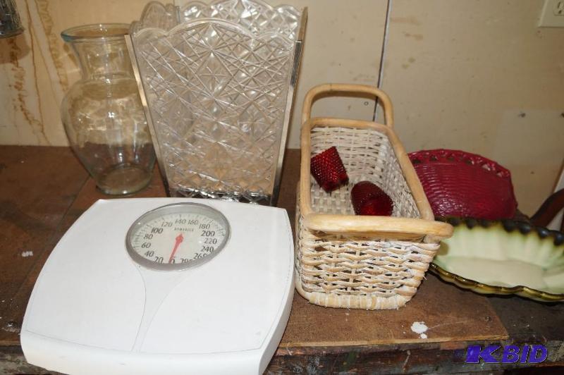 lot 309 image: Lot of Misc. Household