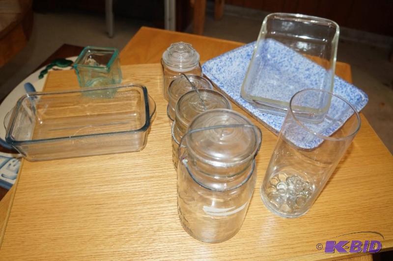 lot 330 image: Lot of Glassware  Cookware