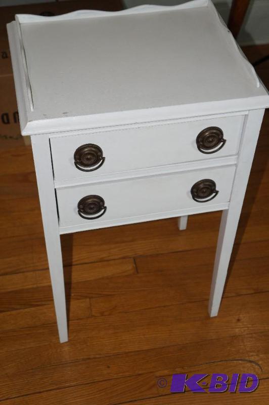 lot 47 image: White Side Table with Scalloped Edging