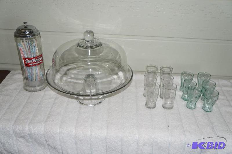 lot 52 image: Lot of Kitchen Glassware