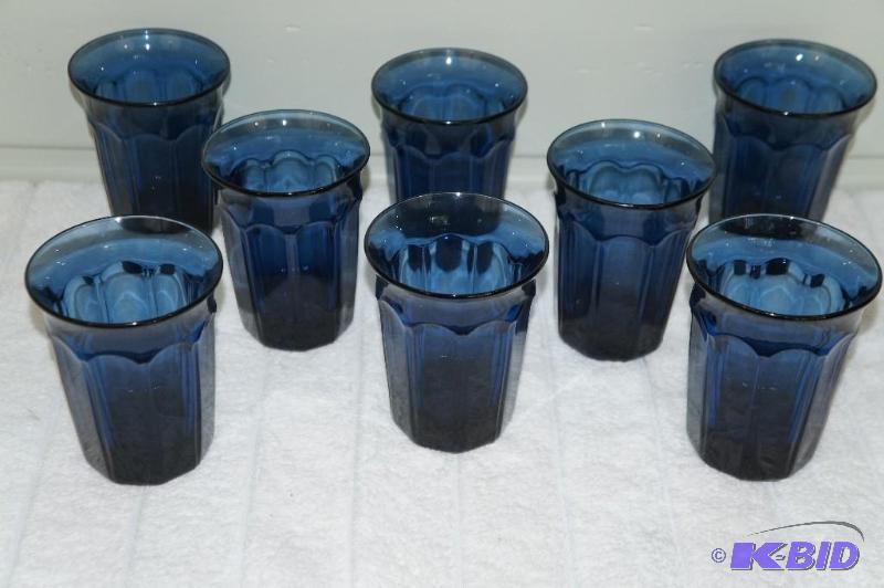 lot 88 image: Lot of 8 Dark Blue Noritake Glassware