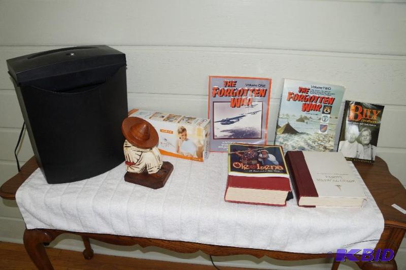 lot 44 image: Lot of Misc. Items