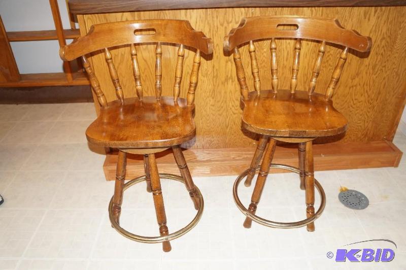 lot 51 image: Set of 2 Bar Chairs