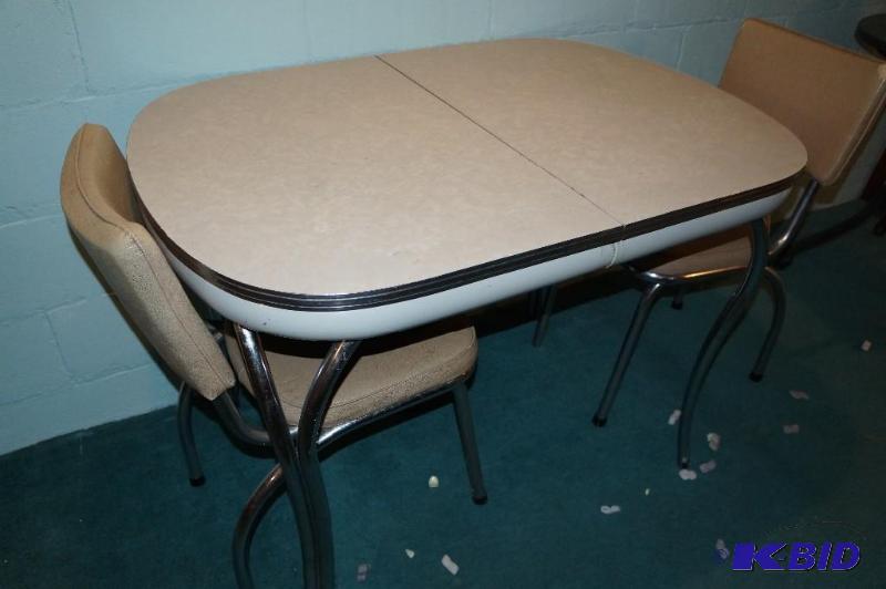 lot 77 image: Vintage Mid Century Chrome Table and Chair Set