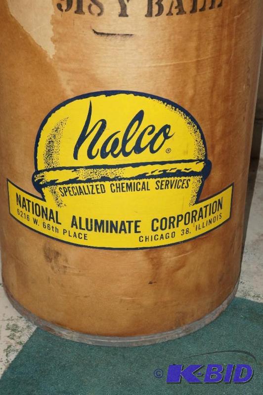 lot 88 image: Vintage Nalco National Aluminate Corporation Barrel with Mason Jars