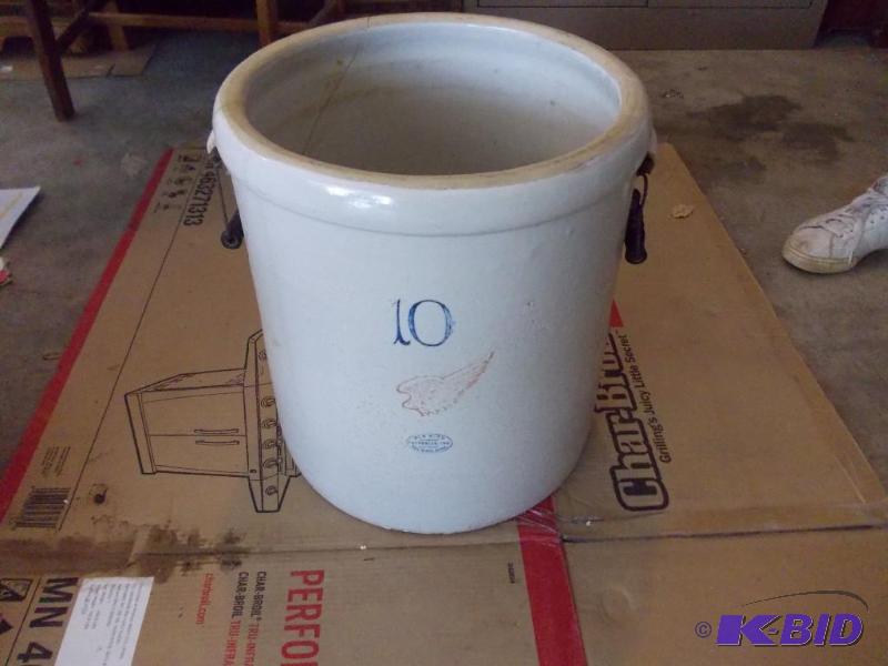 lot 12 image: 10-Gallon Red Wing Crock (Cracked)...