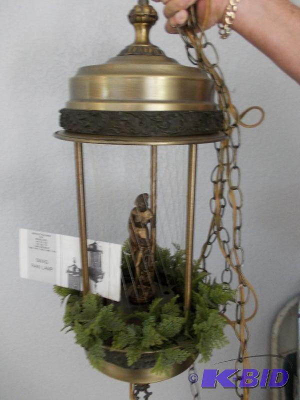 lot 24 image: Vintage Swag Rain Fiber Optic Light...