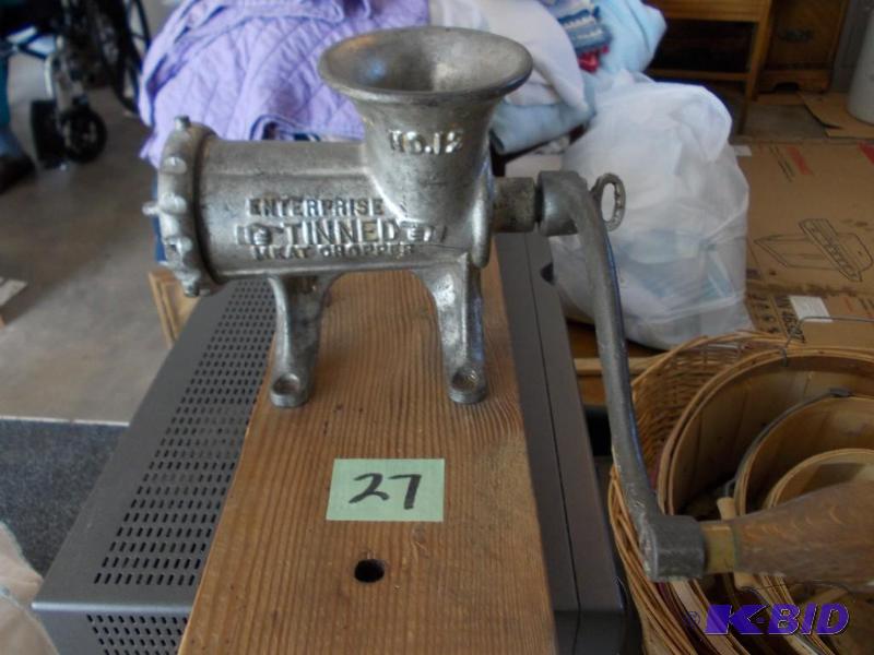 lot 27 image: Vintage Grinder...