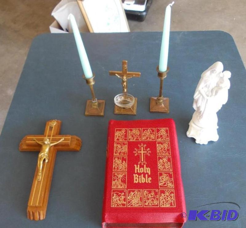 lot 54 image: Lot Of Religious Items - Very Old C...