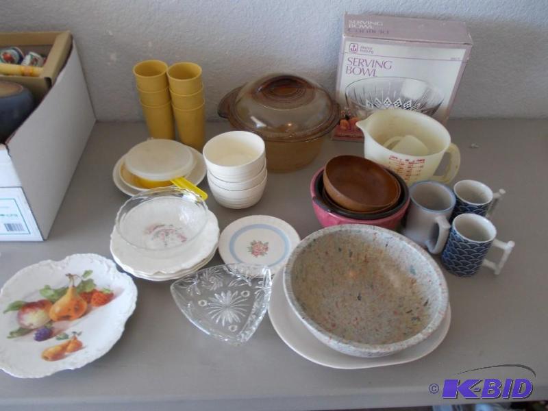 lot 65 image: Lot Of Assorted Dish Wares (Plate M...