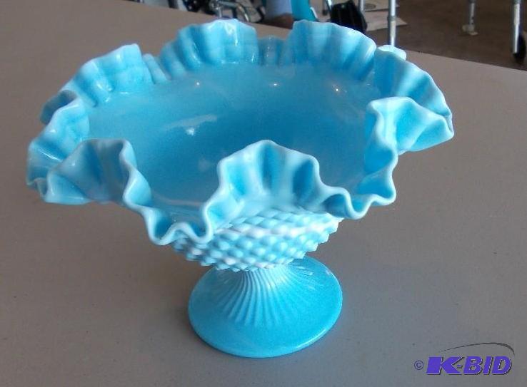 lot 85 image: Blue Hobnail Ruffle Edge Dish...