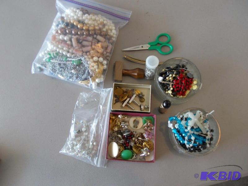 lot 89 image: Lot Of Vintage Jewelry, Necklaces, ...