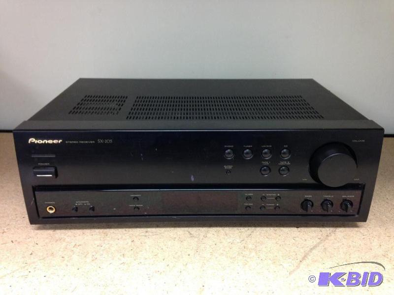 Pioneer AMFM Stereo Receiver 200 W...