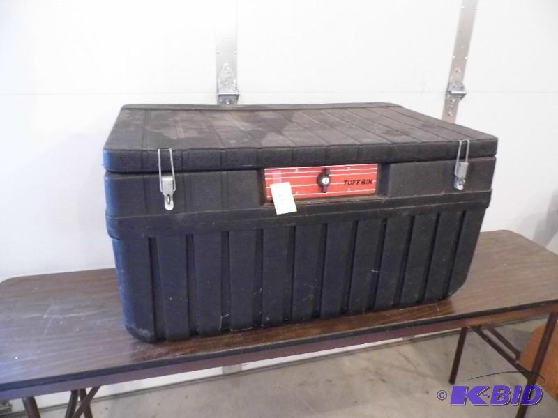 lot 2 image: Tuff Bin Truck Box