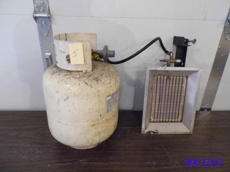 lot 5 image: Propane Heater with Tank