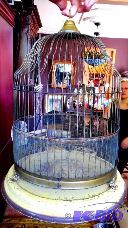 lot 12 image: Lg Antique Hendryx Birdcage