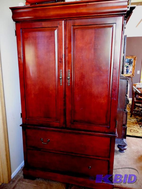 lot 13 image: Cherry Mahogony Armoire