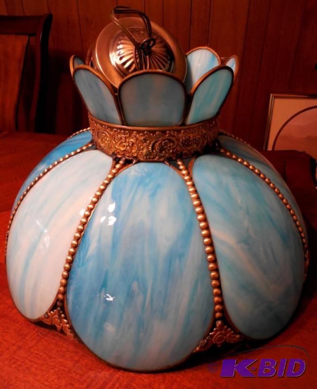 lot 22 image: Tiffany Style Slag Glass Lamp Blue
