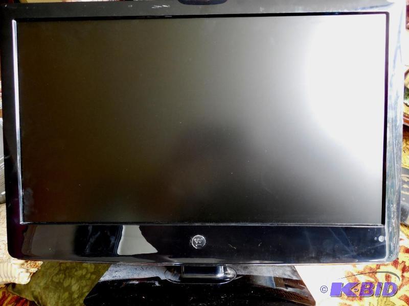 lot 24 image: Westinghouse 24 1080P HDTV CW24T9BW